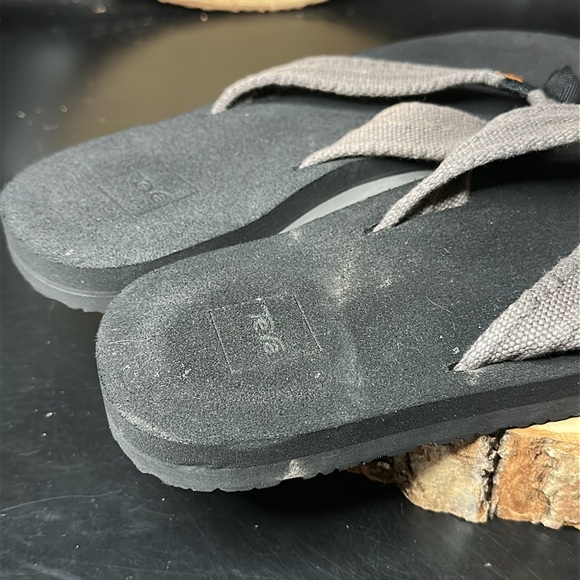 Teva Men's Black Flip Flops Size 11 Foam & Fabric - Picture 3 of 5